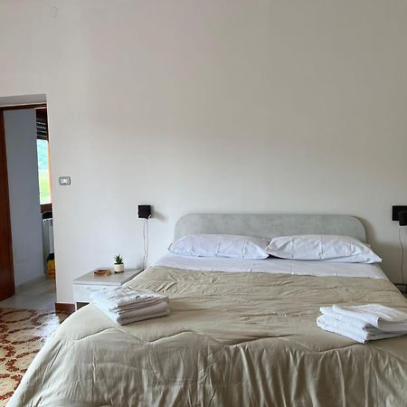 Atomos Bed & Breakfast Alvignano Bagian luar foto