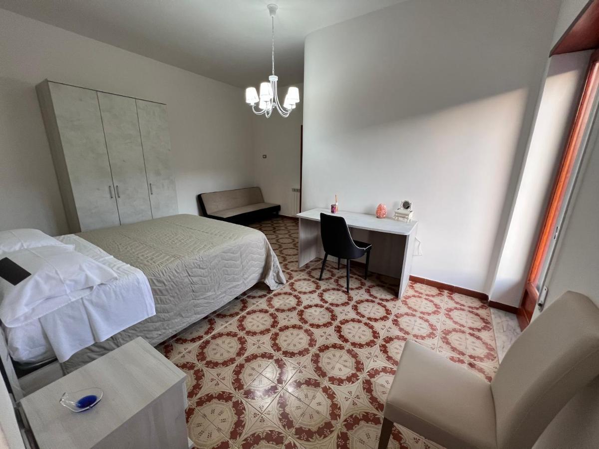 Atomos Bed & Breakfast Alvignano Bagian luar foto