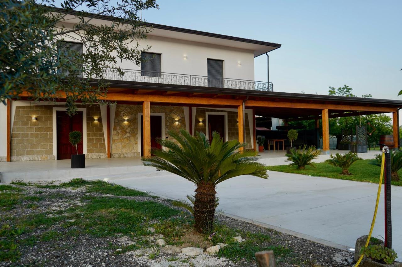 Atomos Bed & Breakfast Alvignano Bagian luar foto