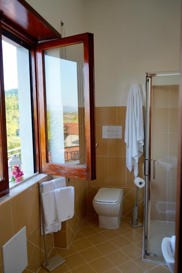 Atomos Bed & Breakfast Alvignano Bagian luar foto