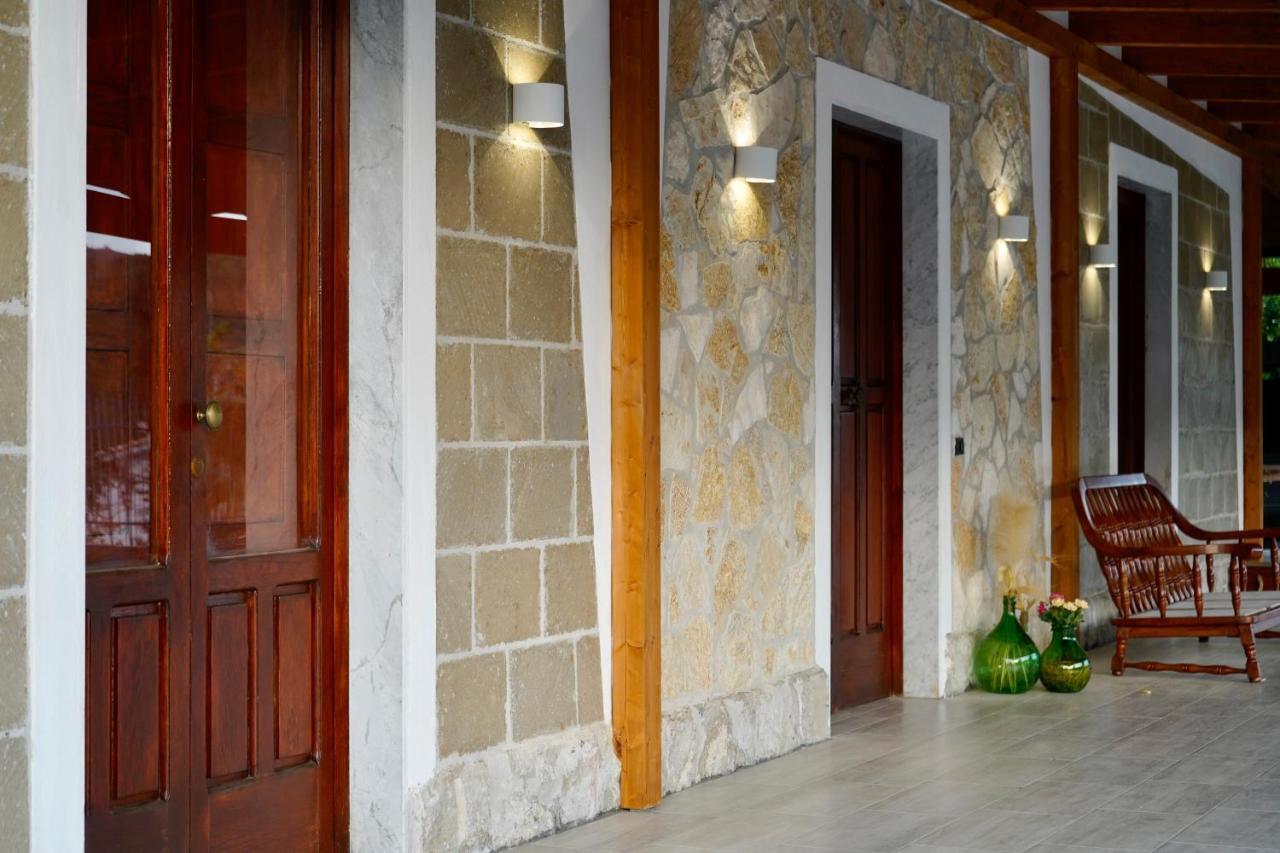 Atomos Bed & Breakfast Alvignano Bagian luar foto