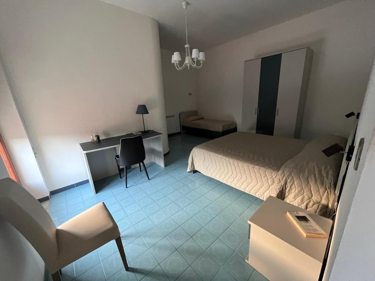 Atomos Bed & Breakfast Alvignano Bagian luar foto