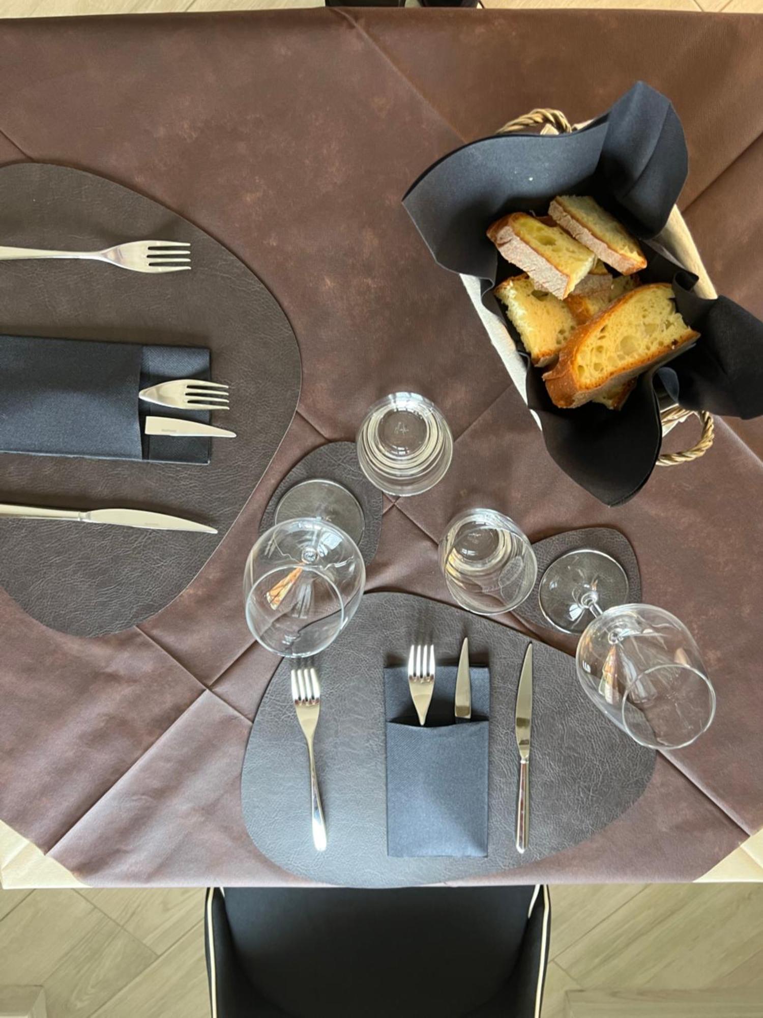 Atomos Bed & Breakfast Alvignano Bagian luar foto
