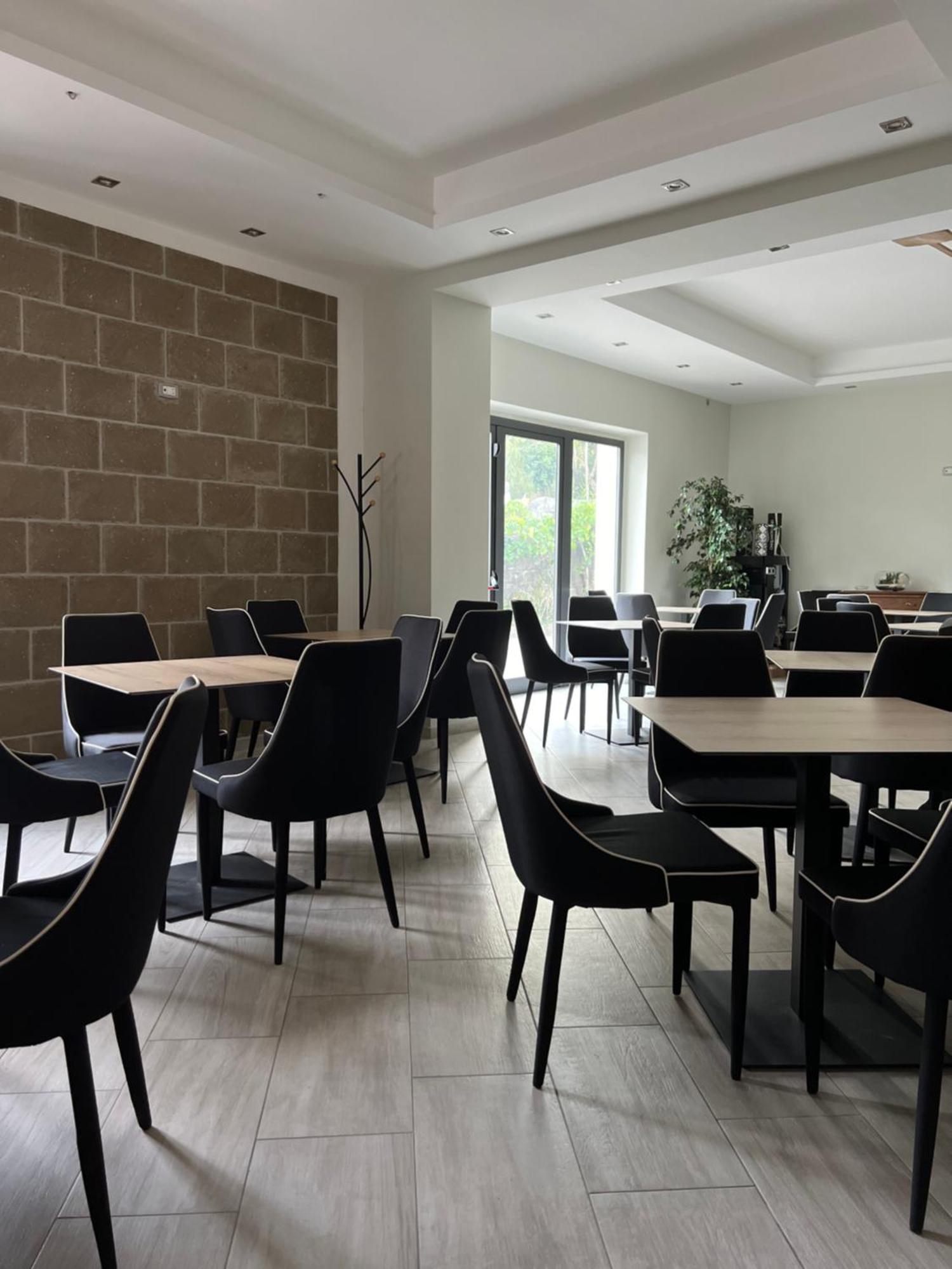 Atomos Bed & Breakfast Alvignano Bagian luar foto