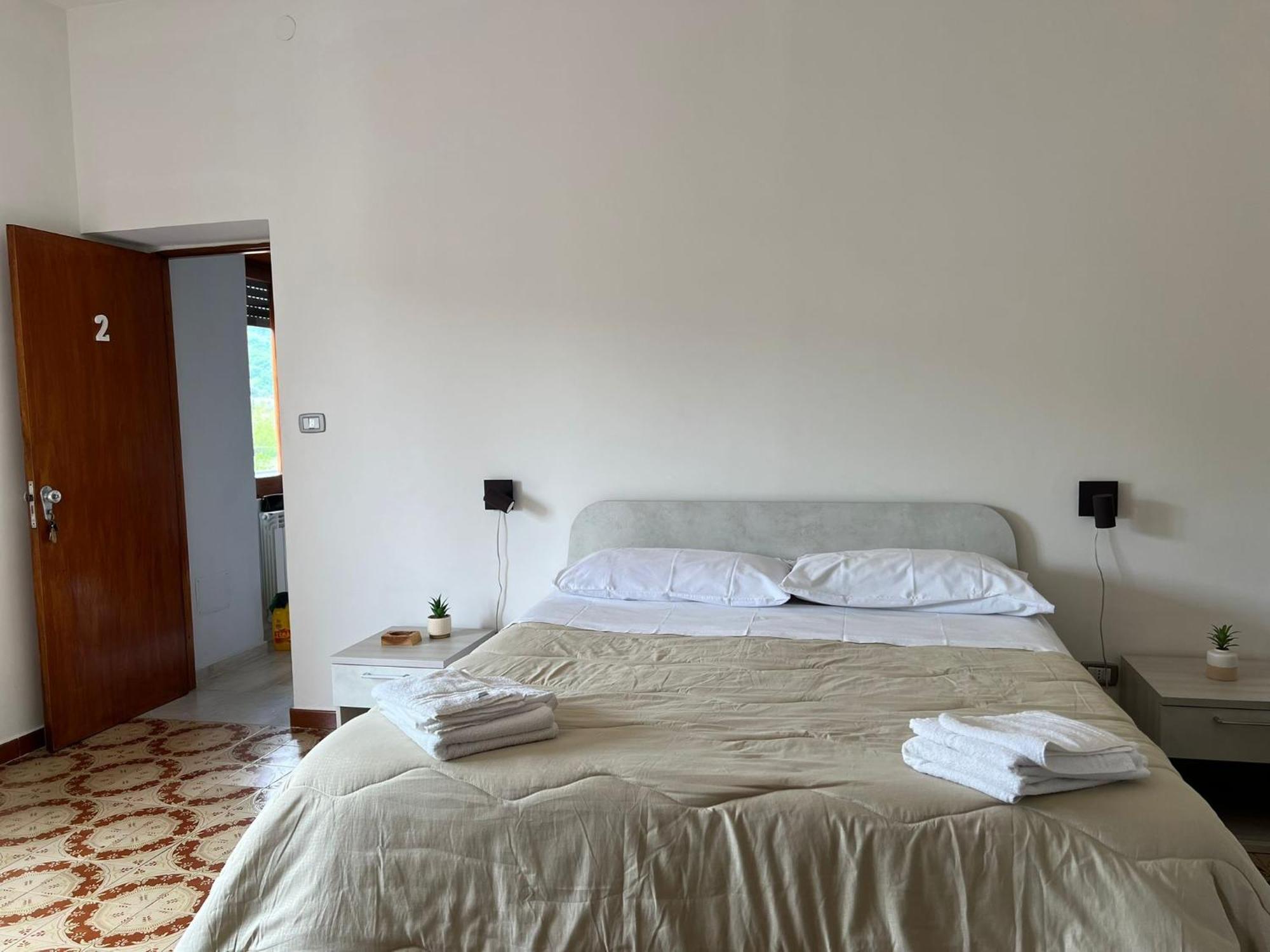 Atomos Bed & Breakfast Alvignano Bagian luar foto